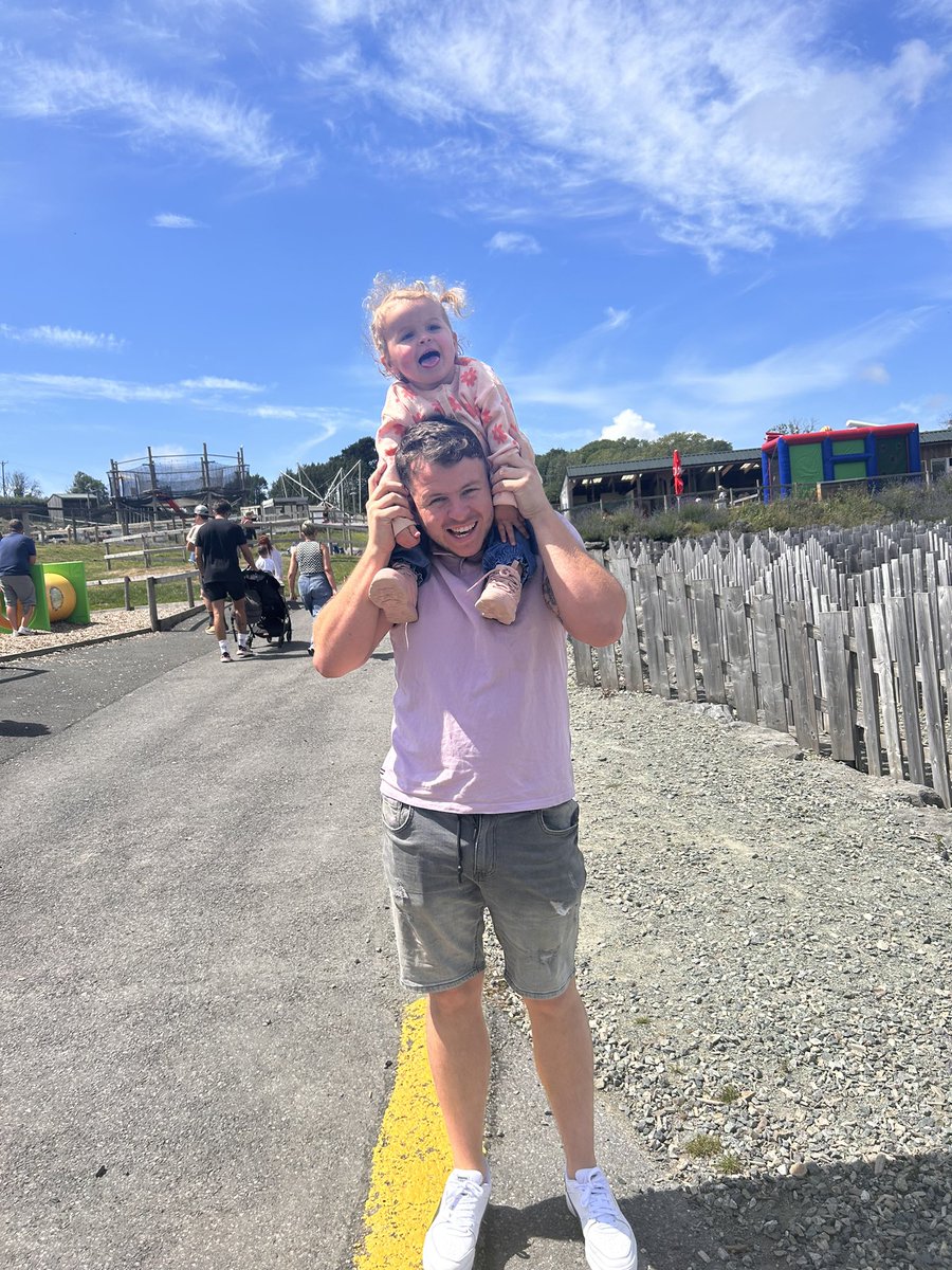 What a way spend my birthday with my beautiful girls best birthday in 26 years spend with my loved ones ❤️