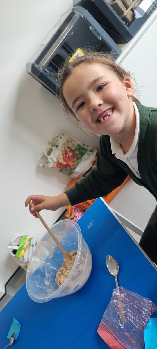 Mrs Rh Edwards - Dosbarth 1 tweet media