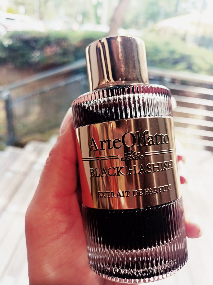 moncredo's tweet photo. #blackhashish marki #arteolfatto to #orientalne #bursztynowe perfumy dla kobiet i mężczyzn. Nuty głowy: #kadzidlo #nutyzielone #labdanum
Nuty serca: #tyton #ambra #fiolek
Nuty bazy: #kawa #drzewosandalowe #cedr #labdanum #pizmo
Gorąco polecamy❤️ #otula #przytula 😍 https://t.co/HNe10hvLhb