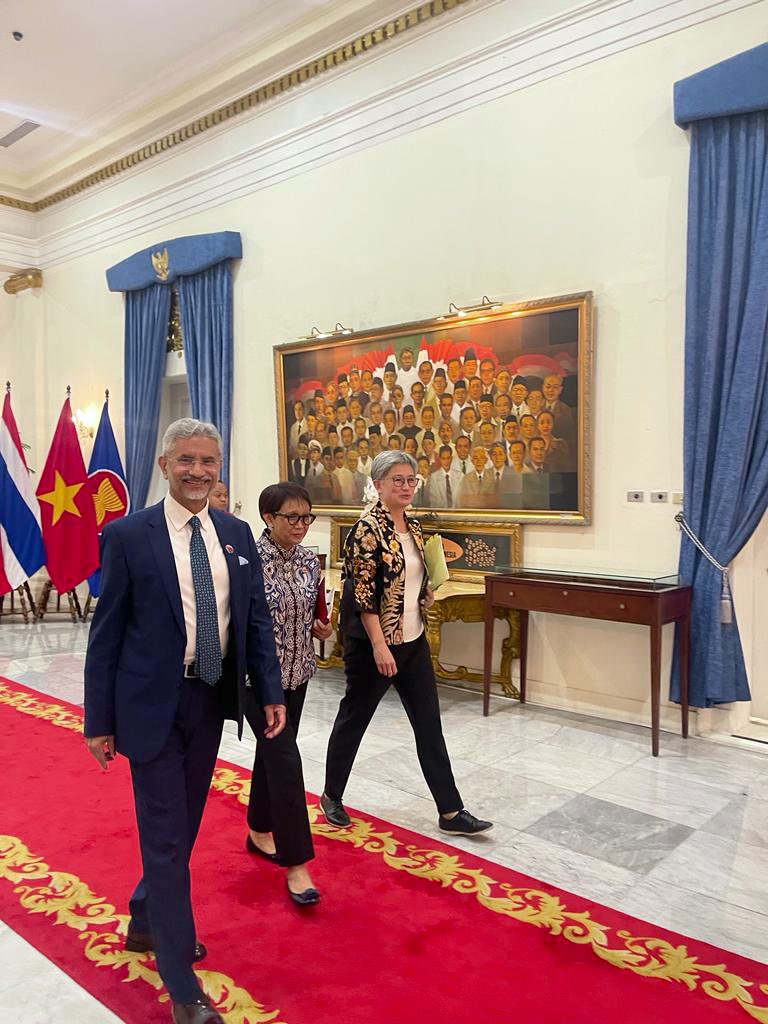 Joined my colleagues <a href="/Menlu_RI/">Menteri Luar Negeri Republik Indonesia</a> &amp; <a href="/SenatorWong/">Senator Penny Wong</a> for the 2nd India-Australia-Indonesia trilateral. 

Always good meeting between three Indo-Pacific maritime states. Plenty to talk about; plenty to agree.