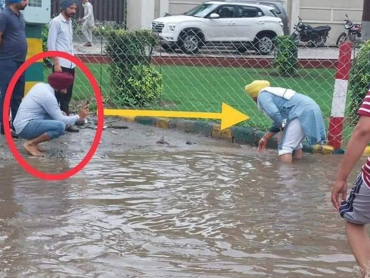 JassaGrewal12's tweet image. ਸ਼ੋਸ਼ਲ ਮੀਡੀਆ ਤੇ ਬੈਠਕੇ ਗਰਾਊਂਡ ਦੀ ਸੱਚਾਈ ਨੀ ਸਮਝੀ ਜਾ ਸਕਦੀ, ਪਿਛਲੇ ਤਿੰਨ ਦਿਨਾਂ ਤੋਂ ਲਗਾਤਾਰ ਅਸੀ ਦਿਨ ਰਾਤ ਗਰਾਊਂਡ ਤੇ ਡਿਊਟੀ ਨਿਭਾ ਰਹੇ, ਹਾਲਾਤ ਬਹੁਤ ਜਿਆਦਾ ਤਰਸਯੋਗ, ਪੰਜਾਬ ਸਰਕਾਰ ਟੋਟਲ ਫੇਲ, ਝਾੜੂ ਦੇ MLA ਆਫ਼ਤ ਨੂੰ ਪਿਕਨਿਕ ਸਮਝਕੇ ਬਸ ਫੋਟੋਆਂ ਖਿੱਚਣ ਤੱਕ ਦਾ ਡਰਾਮਾ ਕਰ ਰਹੇ, ਕੋਈ mla ਲੋਕਾਂ ਨੂੰ ਕਿਸੇ ਤਰ੍ਹਾਂ ਦੀ 
#Next👇