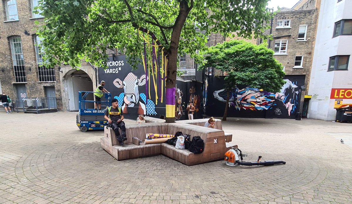 AstroLondon tweet picture