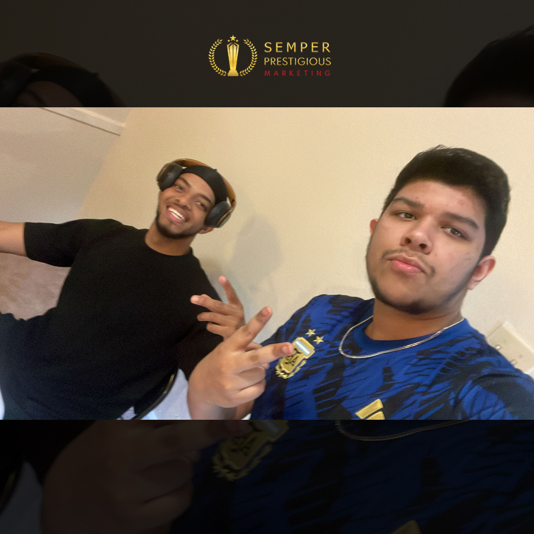 Semper_PM's tweet photo. Classic office casual Friday selfie.

#SemperPrestigiousMarketing #roadtrip #roadtrippin #roadtripselfie #roadtripmemories #roadtripadventure #teamroadtrip #casualfriday #travelgram #travelphotography #instatravel #wanderlust #explore https://t.co/JzgxSwUXHR