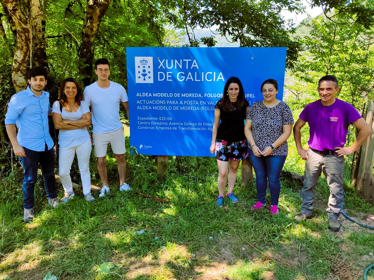 LIDSA_usc's tweet photo. Onte algúns dos nosos investigadores visitaron a aldea modelo de Moreda na Serra do #Caurel para coñecer de primeira man as aciñeiras autóctonas que empregaremos na nosa investigación para a obtención de extractos bioactivos.
#lidsa_usc #aciñeiras #revalorizacion #igrape #gain https://t.co/odNe7HHYII