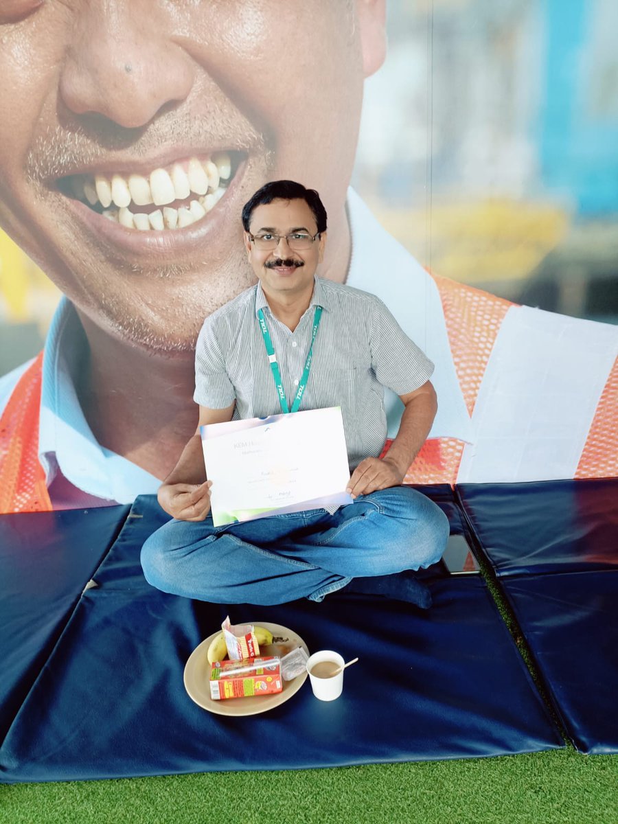 PundlikJumbad's tweet photo. "Donate blood and save precious lives!". It was a great pleasure donating blood for the second successive year in camp organized by our Toll Technology Center in association with KEM, Hospital, #Pune
#DonateBloodSaveLives
#DonateBlood
#TollGroup
#TTC
#KEMHospital
#रक्तदान
#पुणे https://t.co/MquPALftQi