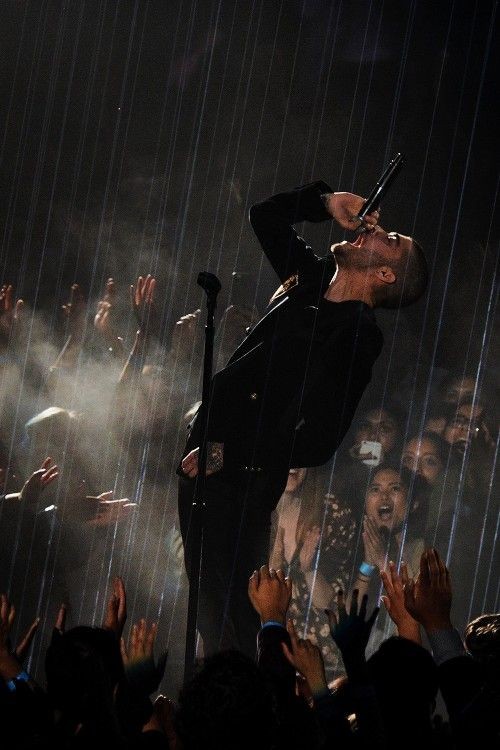 ZaynSquadBrasil's tweet photo. "Ainda estou nervoso porque já faz alguns anos que estive no palco, mas também tenho essa energia, como se tivesse algo a oferecer e quisesse subir no palco. Estar lá e sentir isso." - Zayn sobre sua vontade de voltar aos palcos. https://t.co/gYmefjxqWz