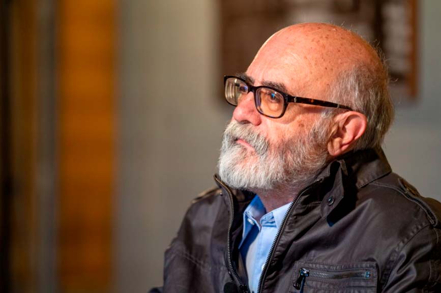 Con enorme tristeza despedimos a Guillermo Heras, figura fundamental de nuestro teatro y un gestor cultural comprometido e indispensable en la escena contemporánea española por su incansable labor en la promoción de los nuevos lenguajes y el impulso a la joven dramaturgia. (...)