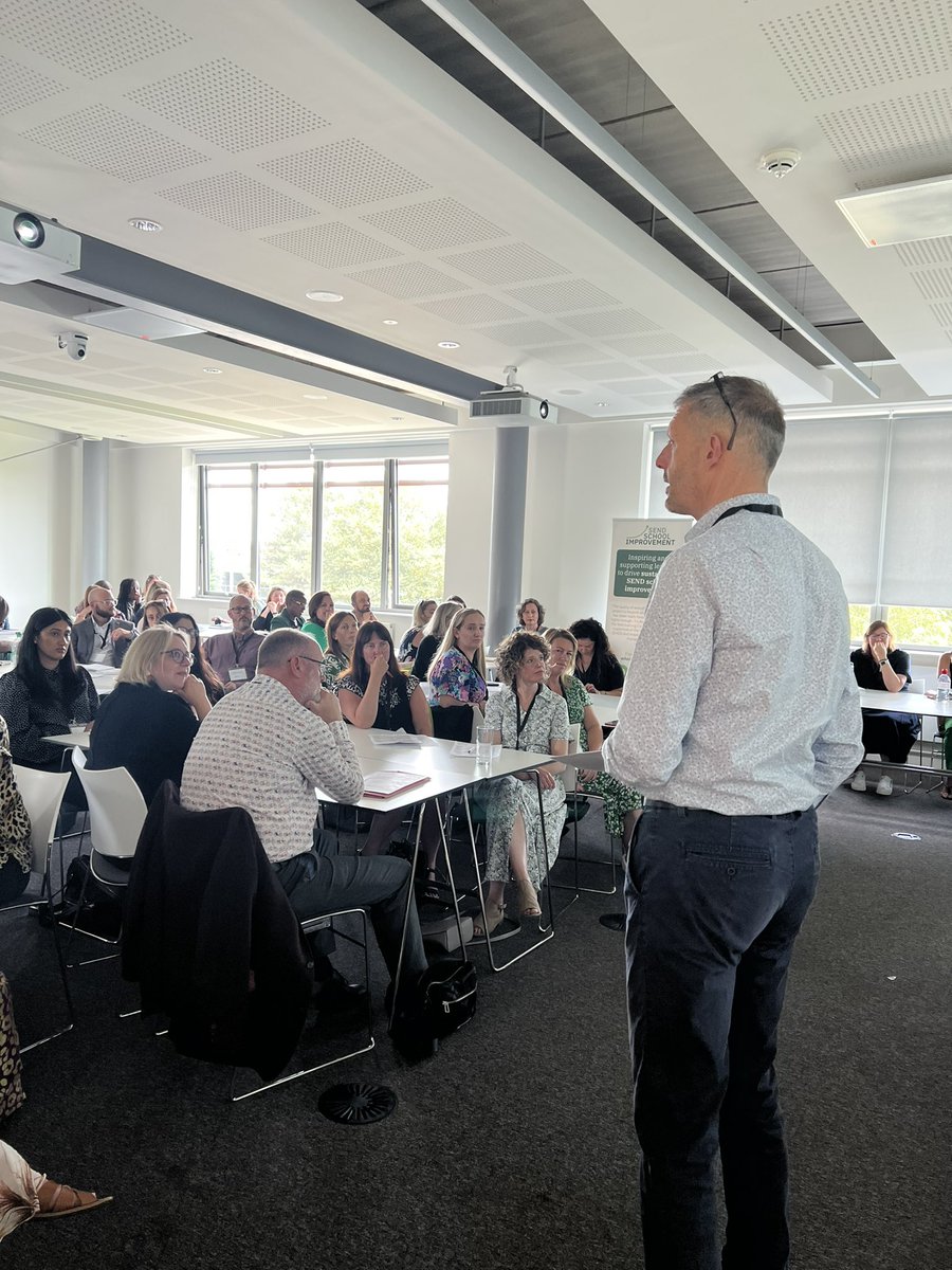 It’s standing room only for our next session of the day. Such humility and hopefulness from Nick. @WholeEducation #SENDLeadership #SEND