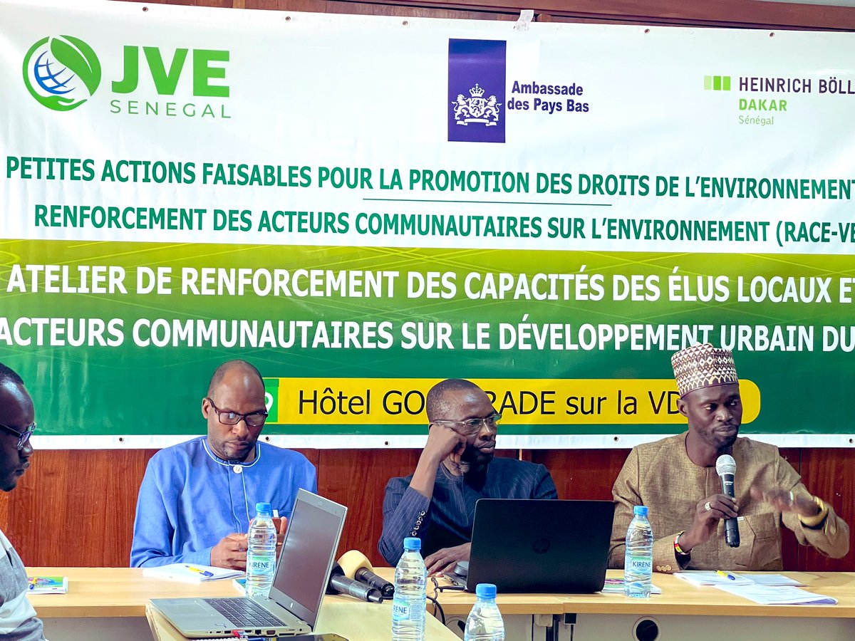 Jve_Senegal's tweet photo. Démarrage ce matin à Dakar de l’atelier de renforcement de capacité des #Élus et #acteurs #communautaires de #Dakar à l’hôtel #GoodRade
15 Communes
30 participants
2 jours de Partage sur le #Développement  #urbain #durable.
@NLinSenegal @HeppeFabian @UEauSenegal @villededakar https://t.co/b3dvOCxDWM