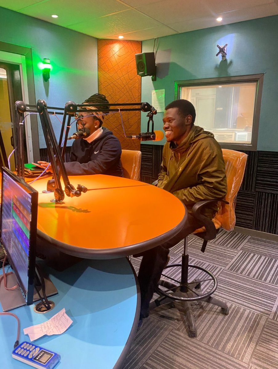 sciencylearning's tweet photo. Delighted to be featured on the #LetsTalkSTEM radio show at Skyz Metro FM to talk about our amazing robotics school! Our students are learning the latest in robotics technology and gaining valuable skills for the future while having fun along the way! 😁#SciencyMakerLabs https://t.co/6GJrVgMt6s