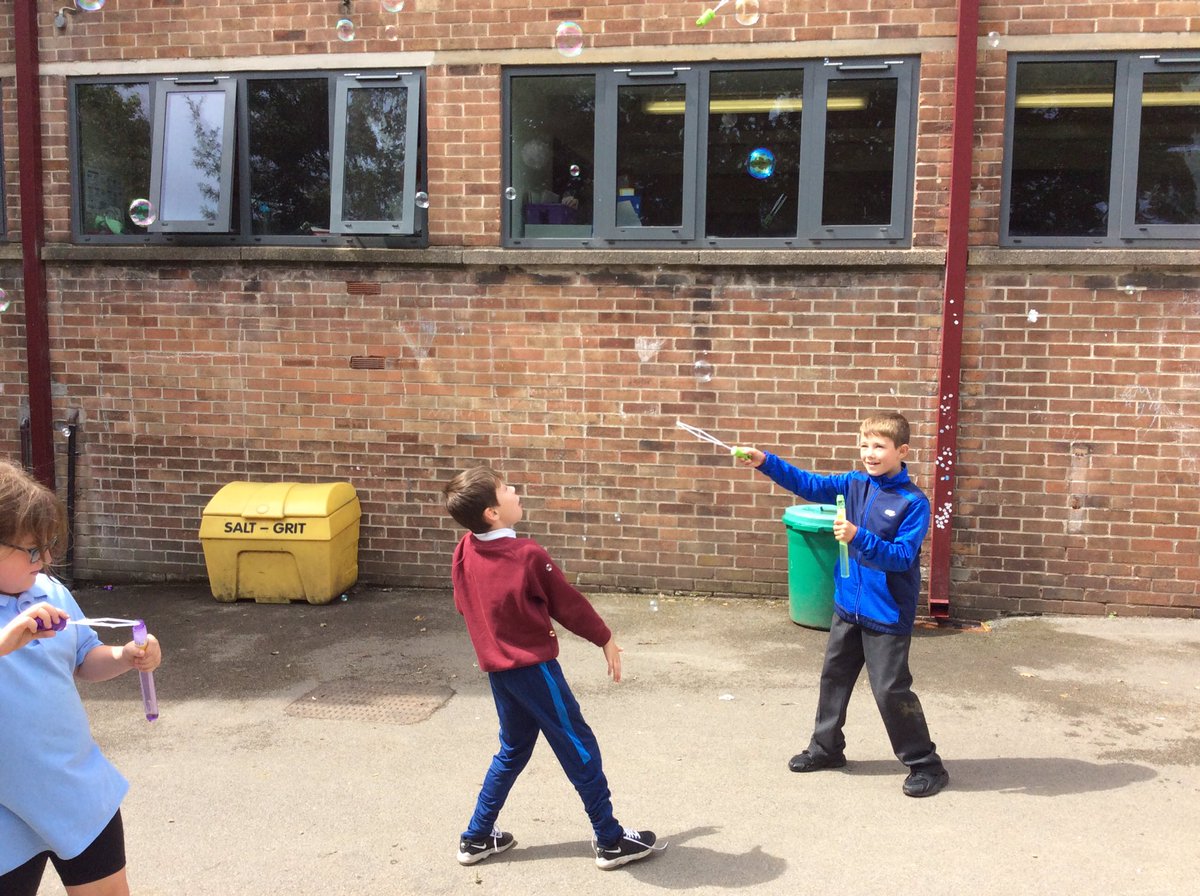 ks2_group's tweet photo. We’ve had a wonderful morning celebrating how hard we’ve all worked.  Bubbletastic! https://t.co/7adQsqphJg
