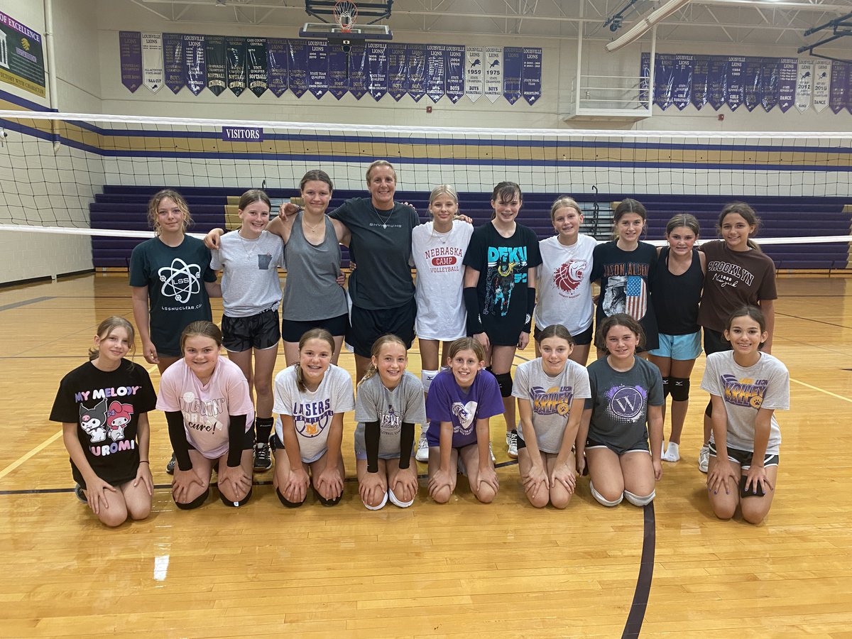 We would like to send a HUGE thank you to
<a href="/Coach__Saunders/">Coach Saunders 🏐</a>
for coming out to Louisville the past two days! I can confidently say that we got better through your instruction and energy. Thank you and Good Luck this season!