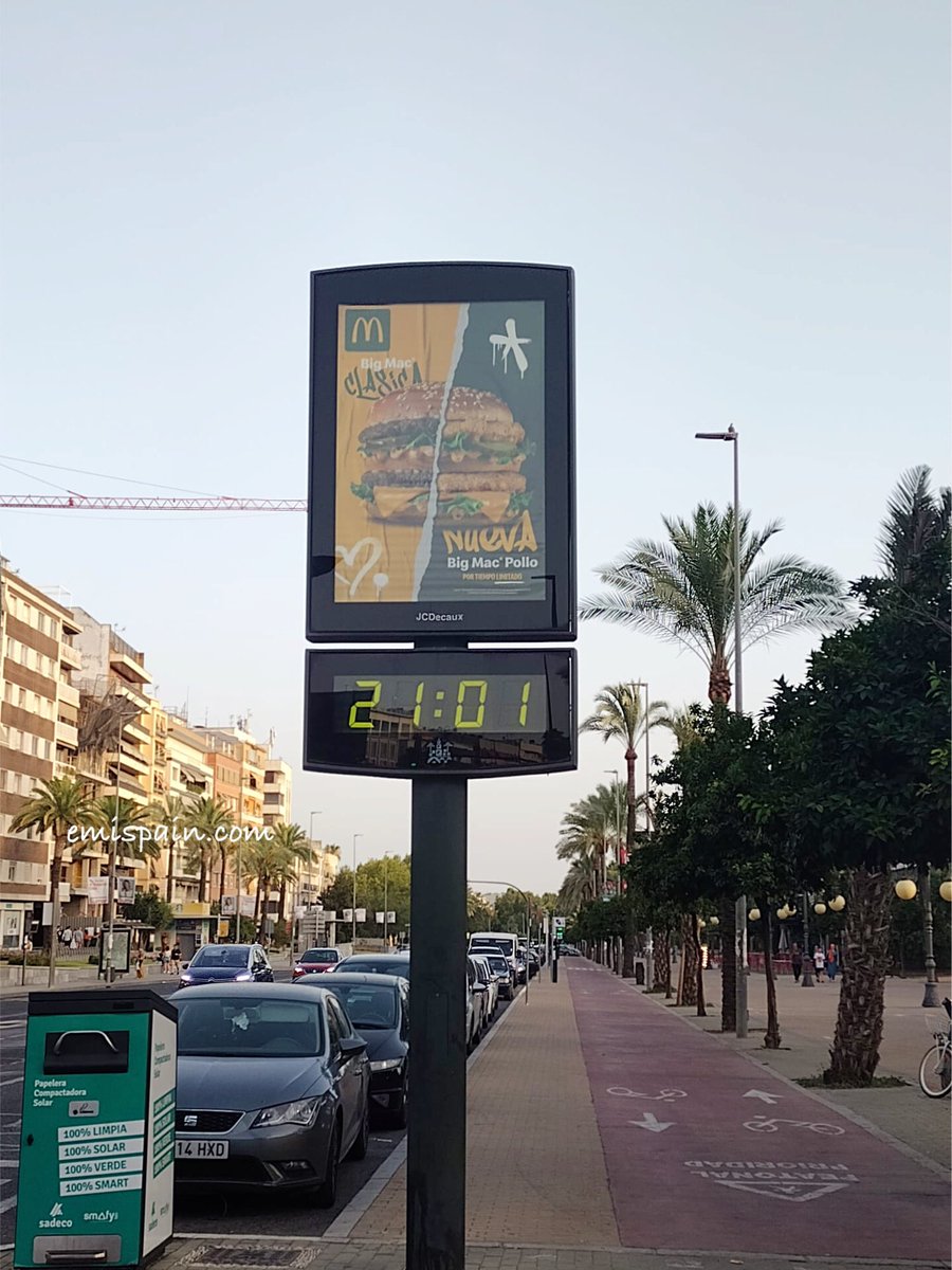 emi_spain's tweet photo. 昨夜のコルドバ中心街
21時で39℃🔥

#スペイン
#コルドバ https://t.co/LId80Nrhni