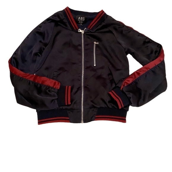 So good I had to share! Check out all the items I'm loving on <a href="/Poshmarkapp/">Poshmark</a> from <a href="/outspokenmunk/">Trenton Rannow</a> #poshmark #fashion #style #shopmycloset #oldnavy #coach #abs: posh.mk/fykEdOA9mBb