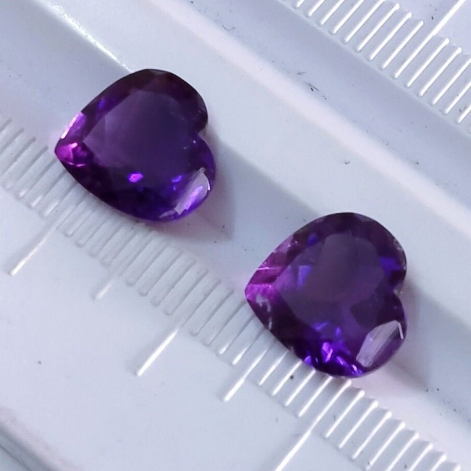 MantriSanju's tweet photo. Exited to share the latest addition to my etsy shop: African Amethyst Heart cut loose pair for earrings jewelry #heartcut #amethystheartshape #amethystcutstone #amethystjewelry #giftforher #fancyamethyst #المطلقه_هي_الخسرانه #TheErasTour #BitcoinETF #etsy  https://t.co/h9GB2dbnHA https://t.co/QparvEOIgM