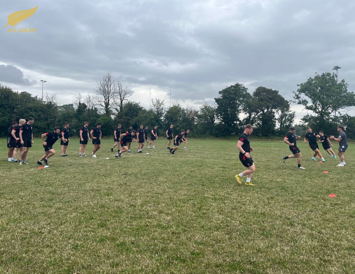 It was great to welcome University Rugby League to Oaklands, home of the All Golds for a team run followed by food before heading off to Pontypridd and the Student 4 Nations, big thanks to North Bristol RFC for hosting!😊

#AllGolds #EnglandUniversities #universityrugby