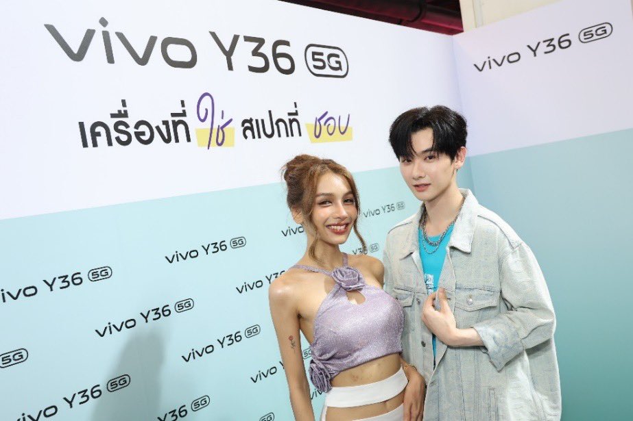 zoomdara_online's tweet photo. vivo ชวน #โบกี้ไลอ้อน , #นายท่านกรชิต , #เซฟจี เปิดตัว vivo Y36 5G กลางสยามเซ็นเตอร์ พร้อมทัพศิลปินร่วมแชร์ประสบการณ์ ‘เครื่องที่ใช่ สเปกที่ชอบ’
🔗 https://t.co/CMJJUrzsaC
#bowkylion #GaoQingchen #Nine
#SafeG #vivoY365G
#เครื่องที่ใช่สเปกที่ชอบ
#vivoTH
#zoomdara https://t.co/Jz7dFWc3PC