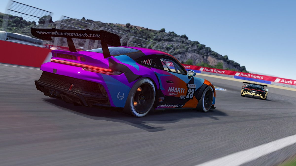 Nueva cita concluida en el campeonato de la Porsche Cup organizado por <a href="/VCSeries/">Virtual Championship Series</a>!

En esta ocasión tocó el desconocido circuit d'Ajaccio!

P5 <a href="/kkirilovOficial/">Кирил</a>
P7 <a href="/DavidPenads/">David Moreno</a>
P8 <a href="/HaronKnight/">Haron Knight</a>
P11 <a href="/ClemenFernn/">F(Clemente)1</a>

Próxima cita el martes que viene en Imola!

🧡🤙