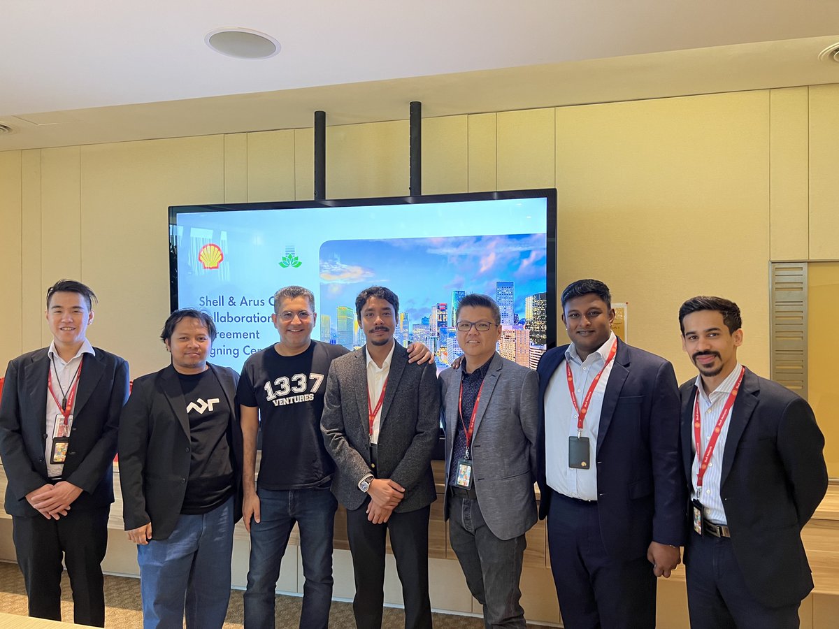 tekong's tweet photo. Hari bersejarah untuk Arus Oil, salah satu startup @amanznxt dan juga @1337ventures sebagai pelabur bersama dari program pemecut (Accelerator) Alpha Startups. 

To the moon 🚀🚀🚀 dan #HustleDemiHasil https://t.co/7Z8JjdPzhA