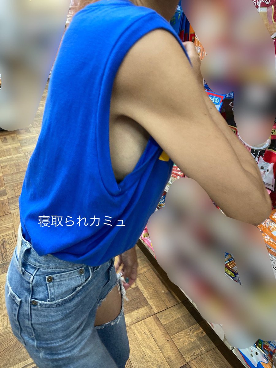 no50000001's tweet photo. 今日は買い物！ノーブラで行って気づいたお客さんがストーカーのようだった笑 https://t.co/SBYVyG2wf2