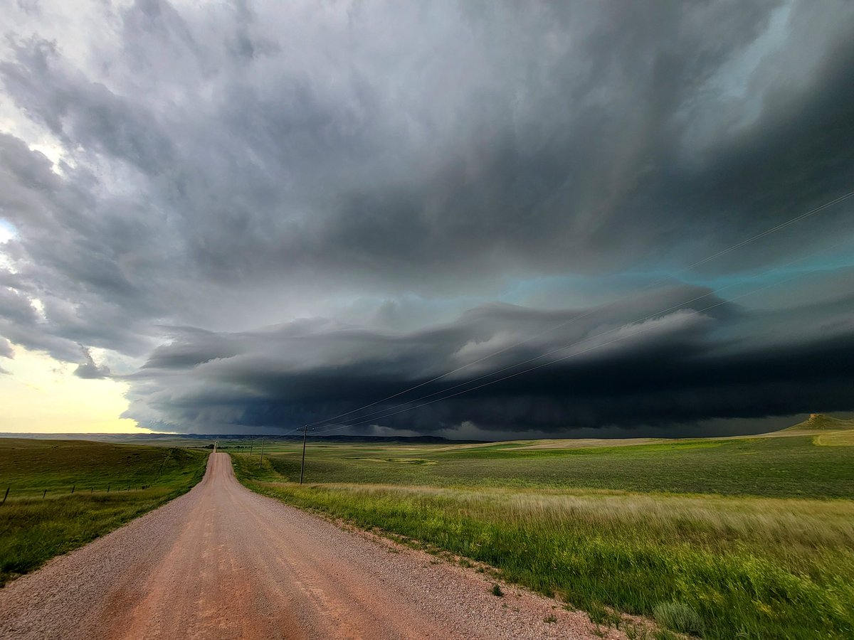 ND/SD border last night. I think I had one foot in each state. #ndwx #sdwx