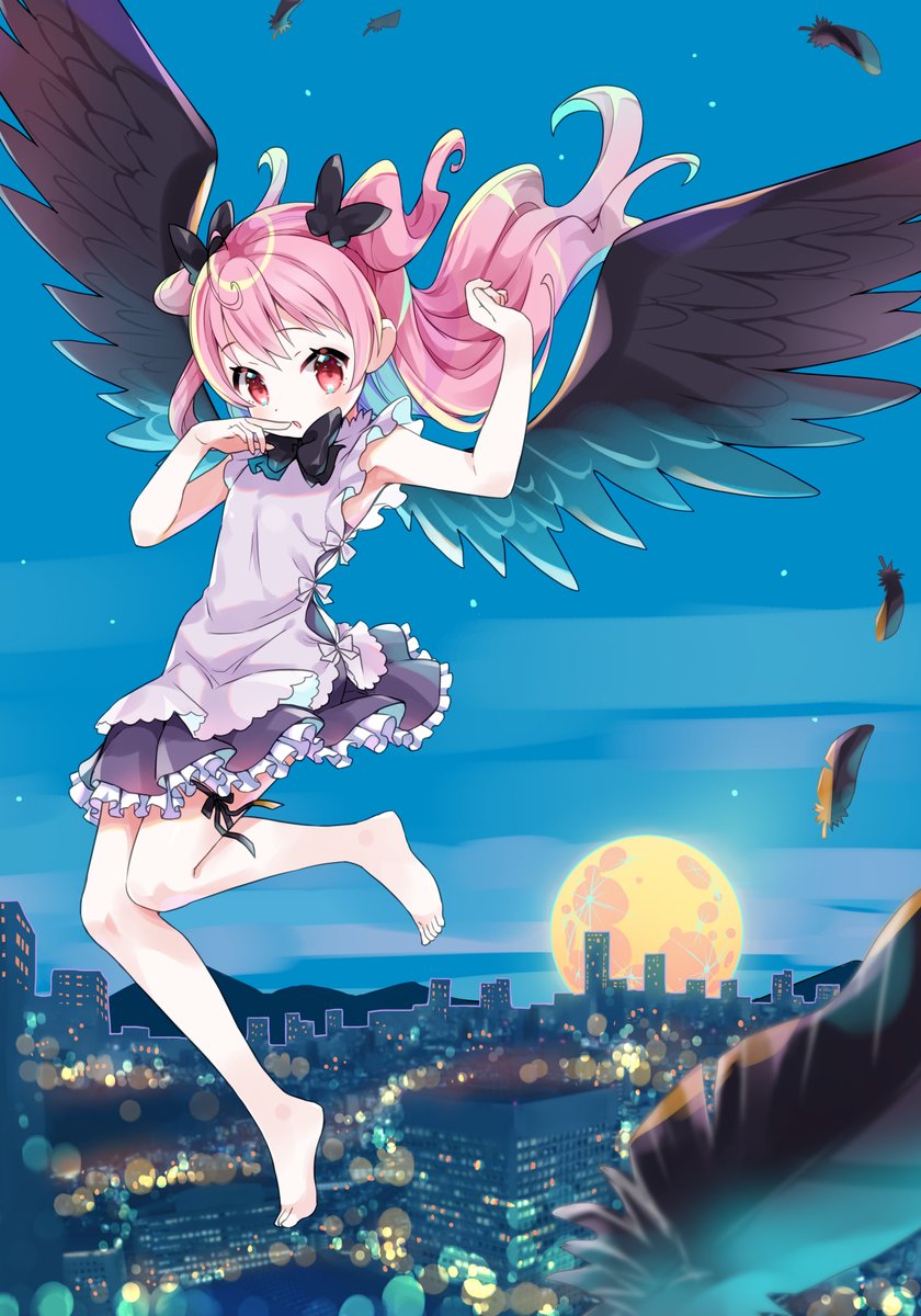 @yuniyuniccc13 うちの子です。昔からカラスが好きなので、カラスの悪魔の女の子という設定で描いてます。 
