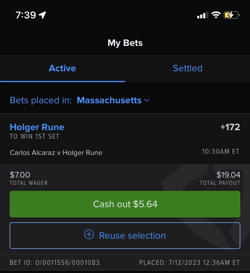 SchemeMoneyBets's tweet photo. It looks like @FDSportsbook is promoting Carlos Alcaraz to win the first set of his match vs Holger Rune at Wimbledon today. 

🤔 Is this a sign to FADE Alcaraz first set? 

If we hit we’ll have to start paying attention to what FD is promoting. 

#FadethePromo #sportsbetting https://t.co/31WqpisTFk
