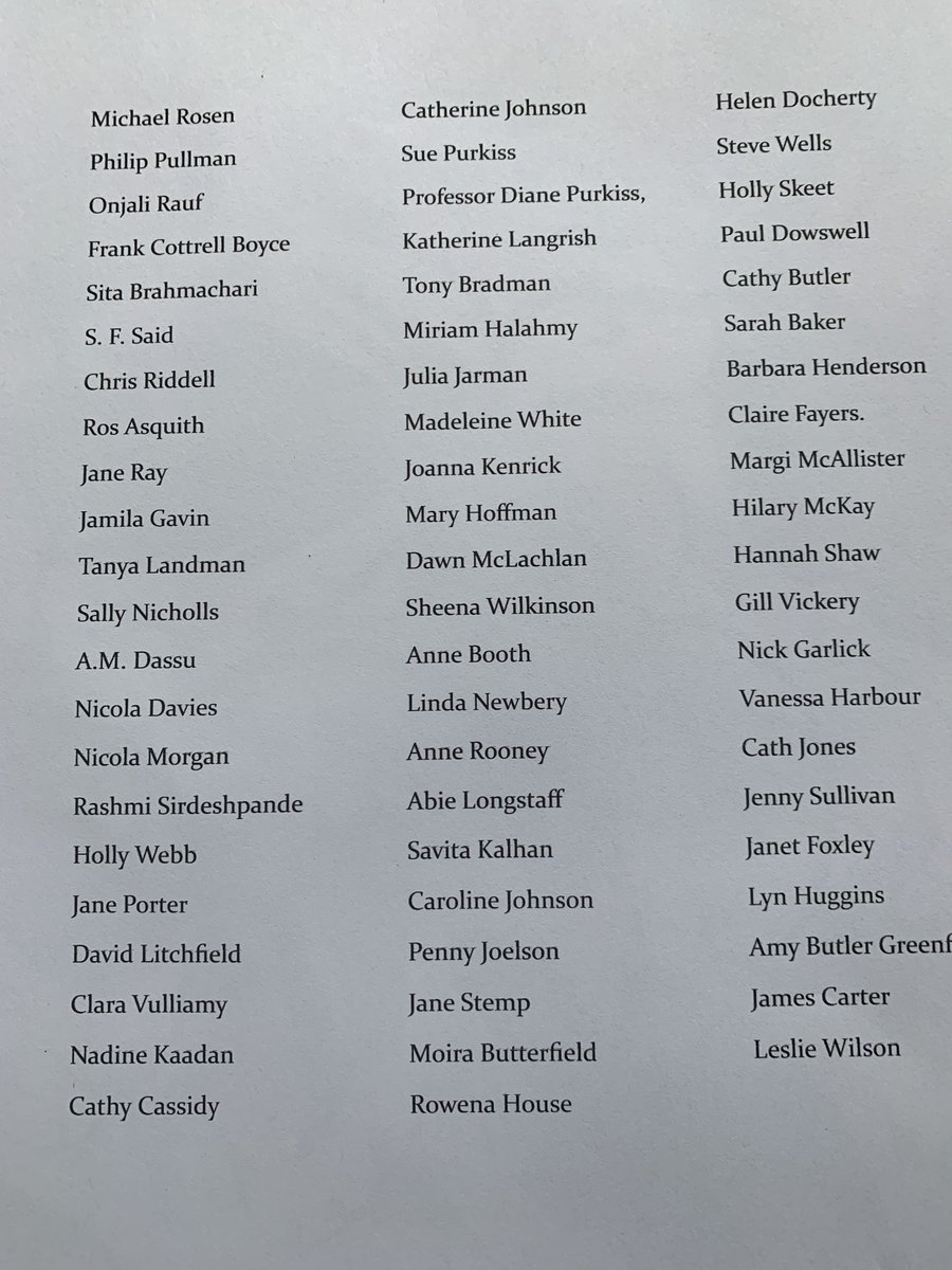 Leslierika's tweet image. Top kids' authors' and illustrators' letter to Robert Jenrick protests against painting out murals at  children's asylum centre: Pullman, Rosen, Frank Cottrell Boyce, Jamila Gavin, Jane Ray, Ros Asquith, Sita Brachmachari, Chris Riddell, Nicola Davis, Sally Nicholls,  many more..