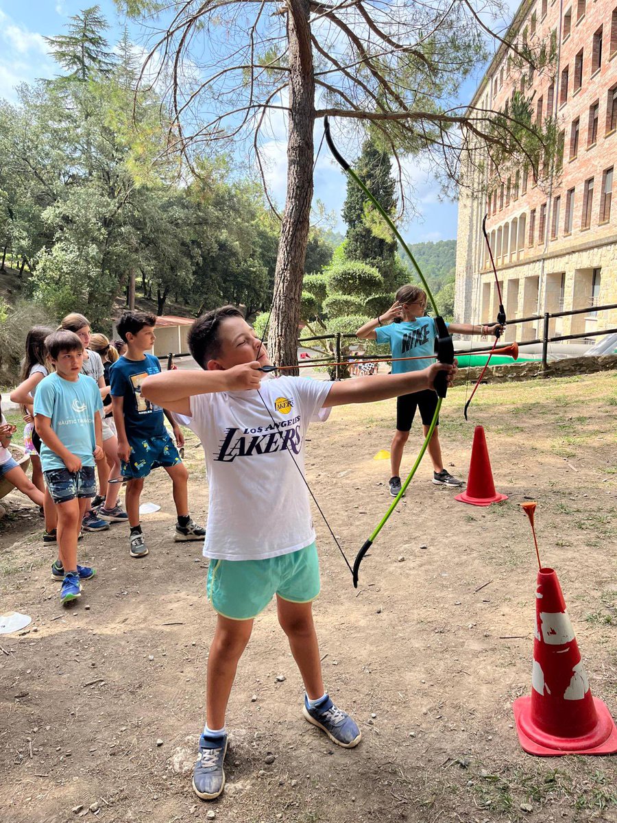 colsantpau's tweet photo. EL COLLELL | Cada dia noves experiències a @elcollell! 😎
Natura, esport, activitats i sobretot refrescar-nos sempre que podem! A la piscina… o al riu com avui! ☀️💦
#JoSocdelSantPau #ElCollell #Colònies https://t.co/XiYxy93E8M