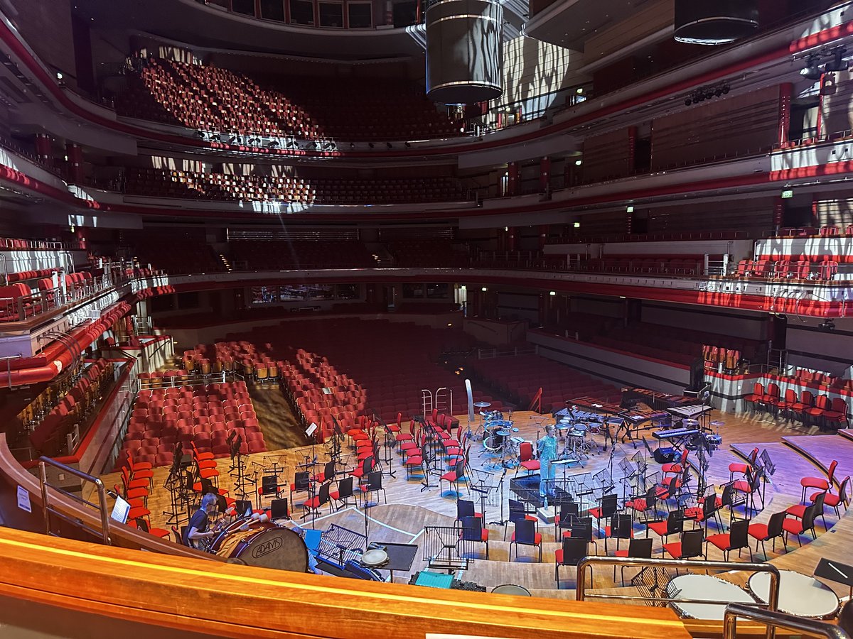 westheathprim's tweet photo. We had a wonderful time at the Youth Proms on Monday. The #WHPSChoir performed at the Birmingham Symphony Hall as part of the Primary Choir singing a medley from the Little Mermaid! You were all amazing! Well done Choir!
#WHPSMusic #WHPSValues #SFEEnsembles https://t.co/3PCuBoM4v2