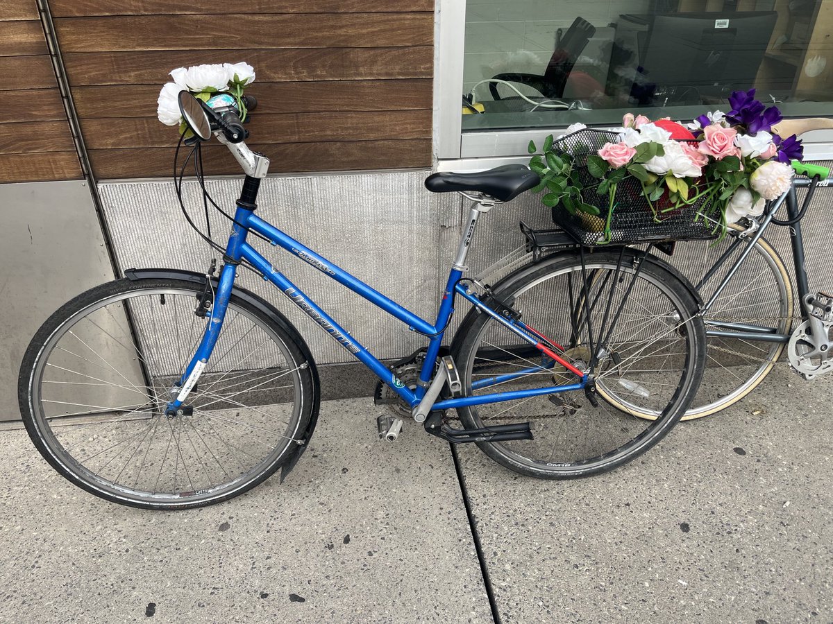 Scott Hurst tweet media