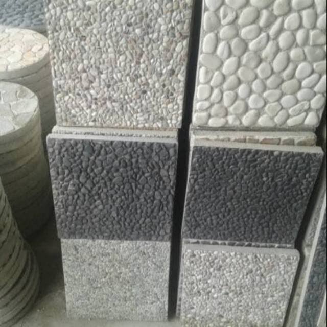 topanprasta's tweet photo. @infomalang mungkin ada yang tau jual tegel seperti ini di area malang. Tks 🙏 https://t.co/8g8w9kNoPz