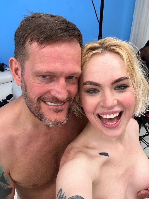 Hardcore is my style❤️&zwj;🔥I adore that, and you know what I mean! I had a fantastic shooting with an outstanding