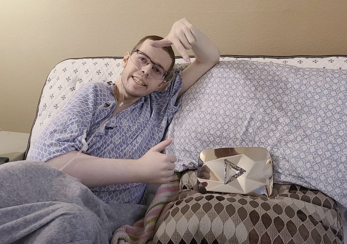 Alex, aka, Technoblade, who died from sarcoma in 2022.