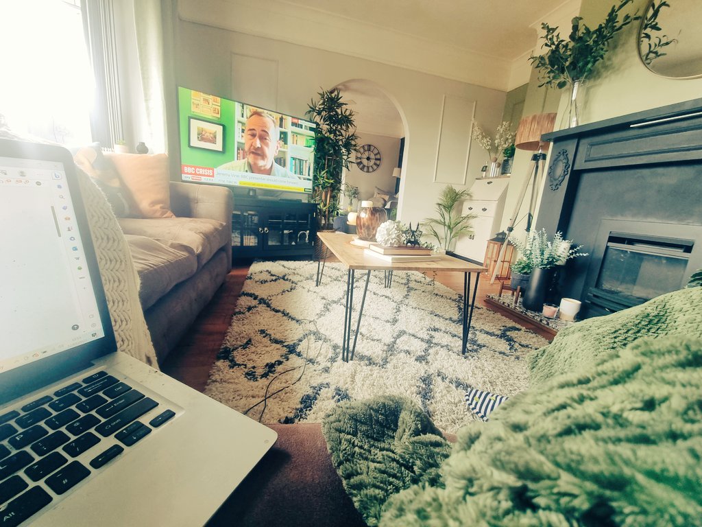 JENNYMHEXP's tweet photo. It's a " wrap up and hot water bottle on tummy " day today. Booooo.
Men don't know they are born..😜😜
Menopausal tummy cramps are crap.
#feelingfragile
#Menopausal
#workingfromhome #WebsiteBuilder #WebsiteDesign https://t.co/mXXMqf0gLh