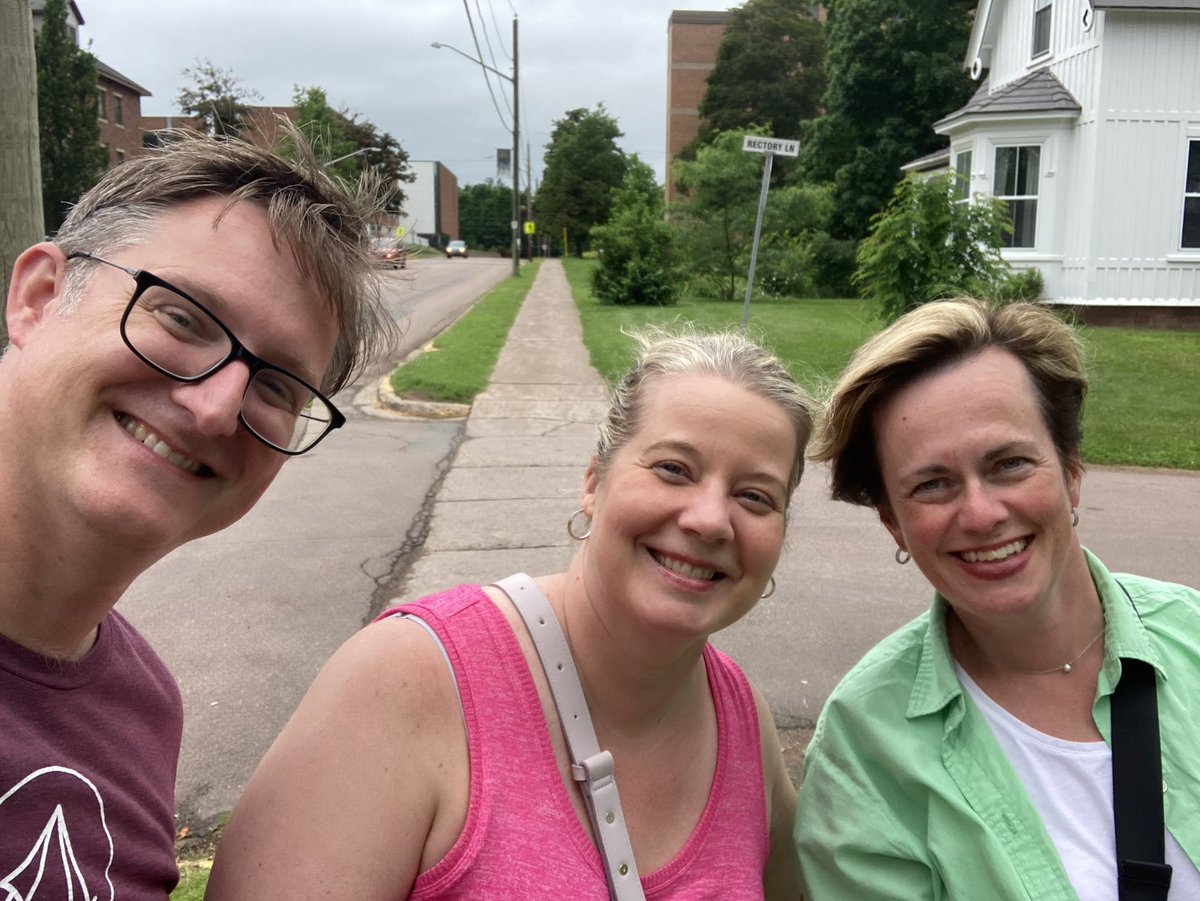 Lori Murray tweet media