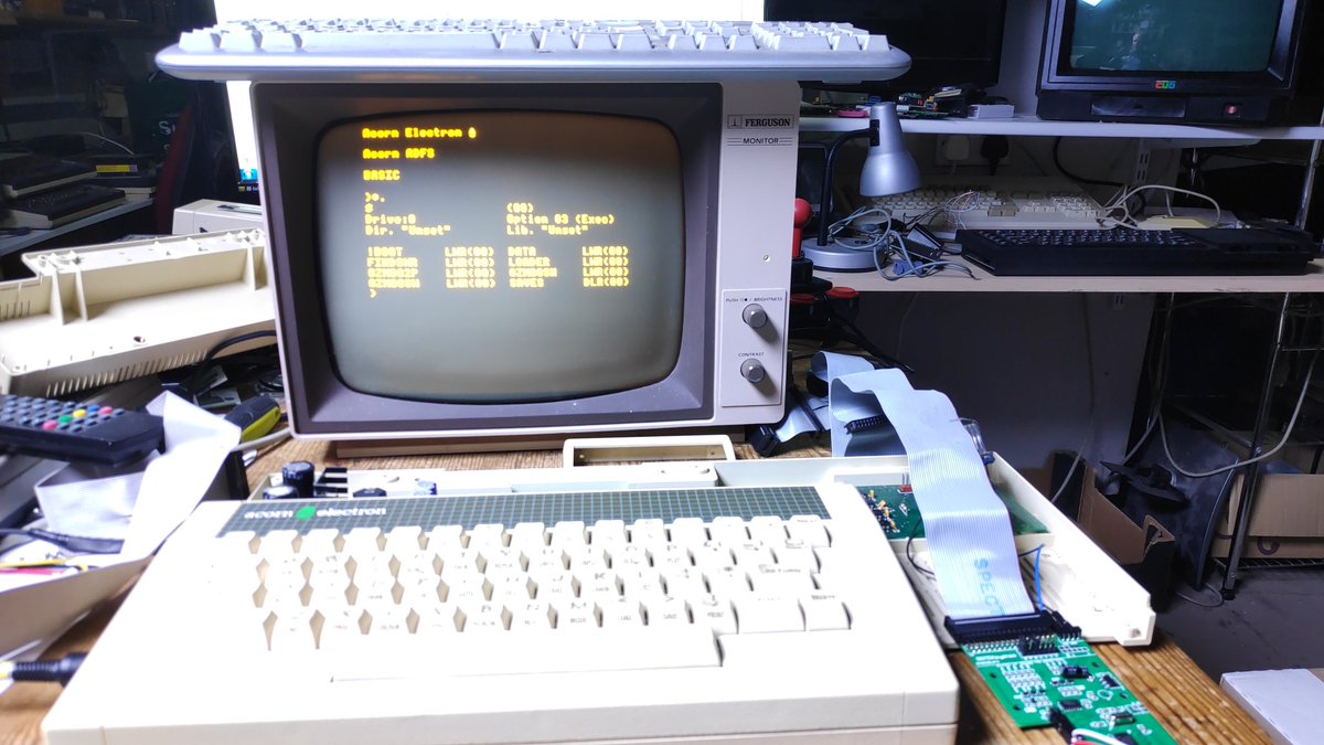 ARetroNerd's tweet image. Managed he to get gotek working. Just need to find some electron adl files. #retroprogress