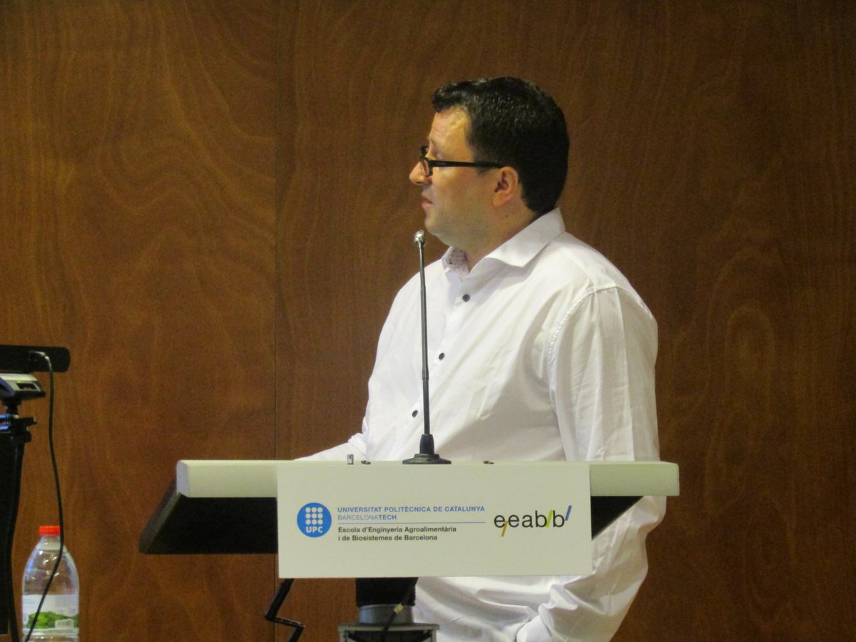 CREDA_UPC_IRTA's tweet photo. 💼Els nostres companys @djamel1684 i @DavidFGuerrero s'han presentat a la plaça de professor lector de la @la_UPC 

💡Dins l'àrea de coneixement d'Economia, Sociologia i Política Agrària

ℹ️Ambdós candidats han defensat el seu historial acadèmic i professional

Molta sort!🤞🍀 https://t.co/UZRQimNxtL