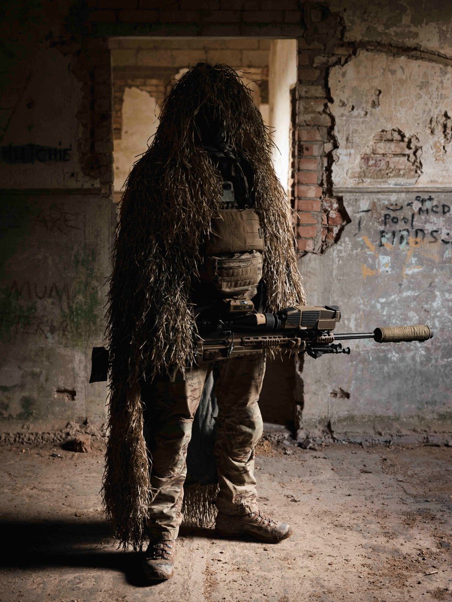 You see this dude in your kitchen at 2am. What's the first thing you do? 👀⚰

#Sniper