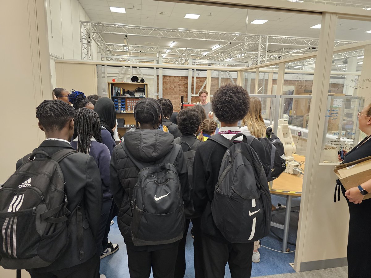 BristolRobotLab's tweet photo. It's been a pleasure hosting pupils from local schools through @_joytrail. Students learnt more about human centric robotics from 2 of our BRL Ambassadors- hopfully inspiring the next generation of roboticists! @farscopecdt @EngOurFutureUWE  @NeuroPhiloRobot @roshanedassery https://t.co/HaPpGYJMD3