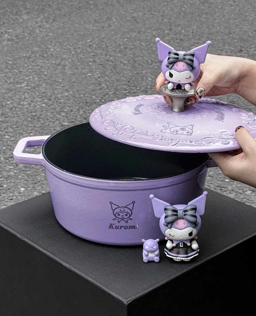 piinkimi_'s tweet photo. kuromi cooking pot https://t.co/7VrsCr1f2S