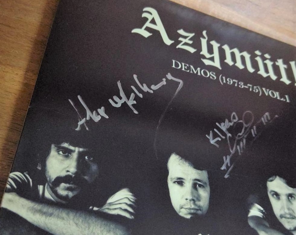 piter2love's tweet image. #MusicTMK  #AZYMUTH  
🇧🇷 #MarcosValle 
　於：ブルーノート東京

アズムス 結成５０周年、４月に急逝したドラムのイヴァン･コンチ、長年の相方を亡くしたばかりのアレックスはさぞや辛かろう

…それでも地球の裏側から来てくれた
ステージ降りる時、マルコスが彼を抱き頭にキスをして称えてた 😢
.