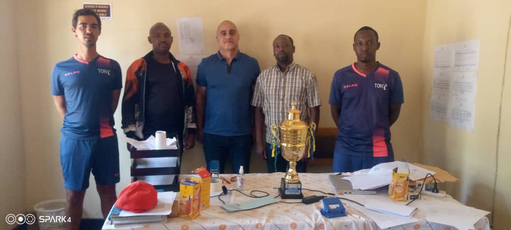 NtaramaBugesera's tweet photo. Mu rwego rwo kwitegura neza amarushanwa ya FEASSSA ,Tony Football Excellence Program (TFEP)ifite amasezerano yo guteza imbere siporo mu mashuri iri mu kigo #GsNtarama kureba uko imyiteguro yo guhagararira u Rwanda muri FEASSSA ihagaze. @BugeseraDistr @RwandaEast @RwandaLocalGov https://t.co/nkR3tmIprW