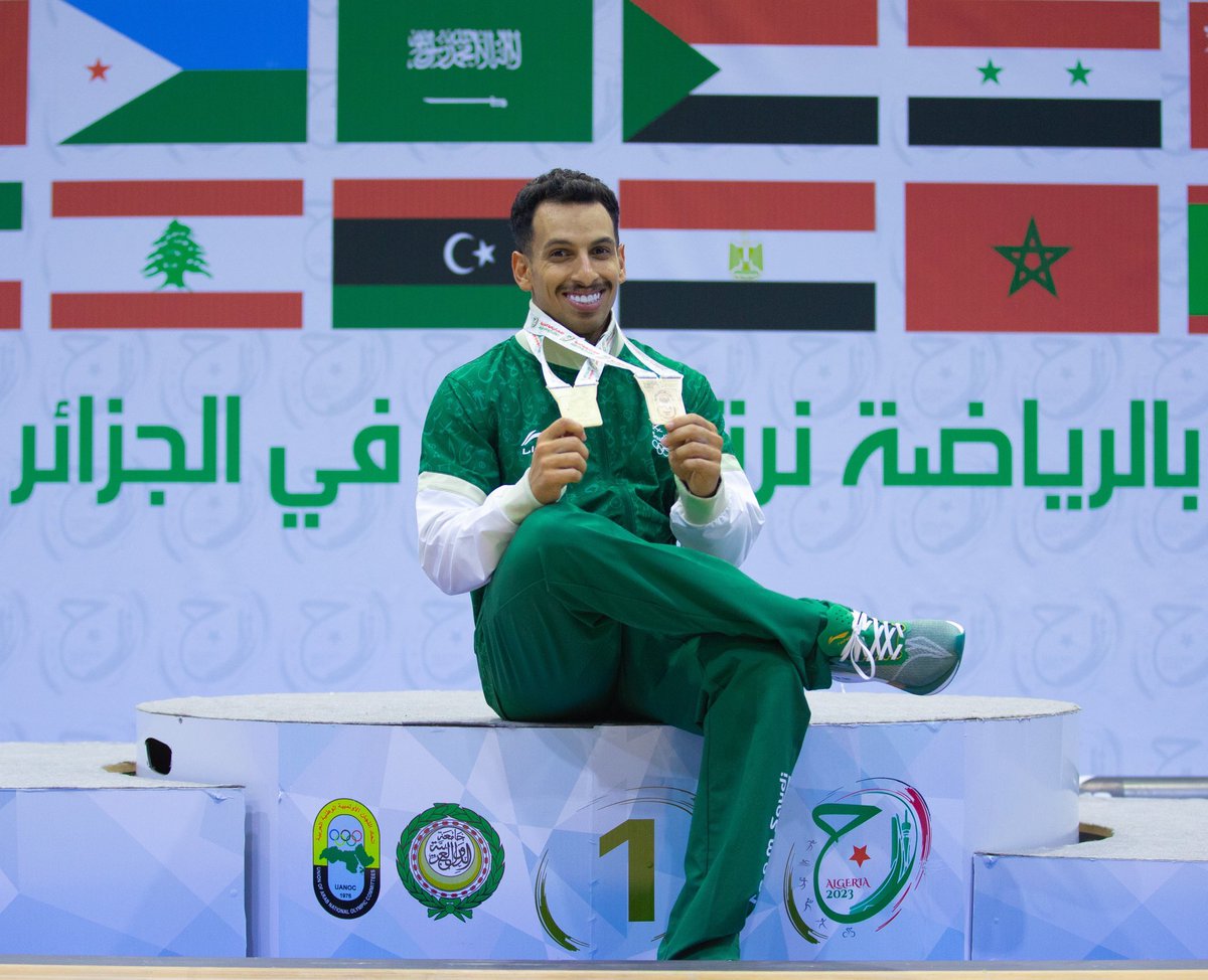 انظروا من عاد حاملًا الذهب🥇😎!

نجم #مركز_التدريب_السعودي_الأولمبي سراج آل سليم يتألق كعادته ويحقق ميداليتي النتر والخطف من أول محاولة في  #الألعاب_الرياضية_العربية15 💪.

🏋️| ⁦<a href="/SaleemSraj/">siraj saleem</a>⁩