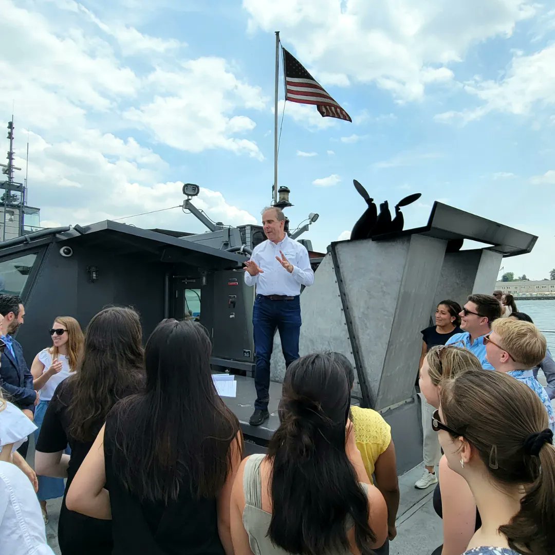 Check out these pictures from our recent lunch cruise, celebrating #ENPG's 20th Anniversary! 🚢We had an amazing time with our incredible team, enjoying food, drinks, and breathtaking views. A big thank you to all our team members who joined us for this special occasion!