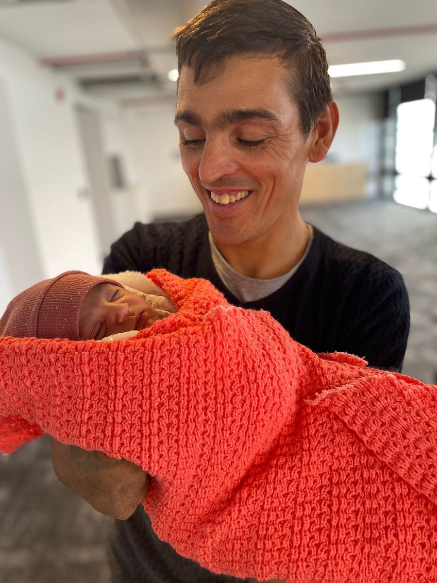 “Buen día, quisiera saber cómo funciona manos de héroes porque a mi pareja le faltan ambas manos, si me pueden informar agradezco. Muchas gracias” nos escribió Mariángeles, la señora de Cesar.