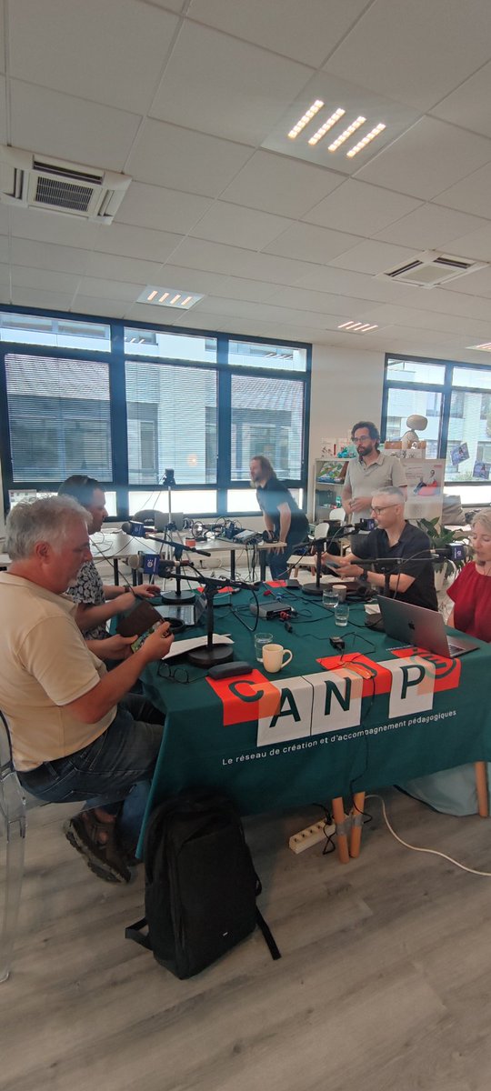 Réseau Canopé Nouvelle-Aquitaine (@canope_dtna) on Twitter photo @canope_33 accueille ce jour <a href="/dphroy/">Didier Roy droy.bsky.social</a> et <a href="/yannhoury/">Yann</a> sur un #podcast #extraclasse <a href="/reseau_canope/">Réseau Canopé</a> pour échanger sur une thématique brûlante : #IA en éducation "A l'école des IA" <a href="/profdesecoles/">Régis FORGIONE</a> @LNAudard
🗓️ Diffusion le 30/08 ! @canope_33 accueille ce jour <a href="/dphroy/">Didier Roy droy.bsky.social</a> et <a href="/yannhoury/">Yann</a> sur un #podcast #extraclasse <a href="/reseau_canope/">Réseau Canopé</a> pour échanger sur une thématique brûlante : #IA en éducation "A l'école des IA" <a href="/profdesecoles/">Régis FORGIONE</a> @LNAudard
🗓️ Diffusion le 30/08 !