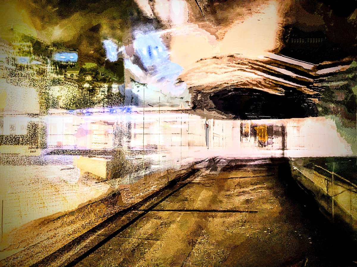 Actroid arrives home
.