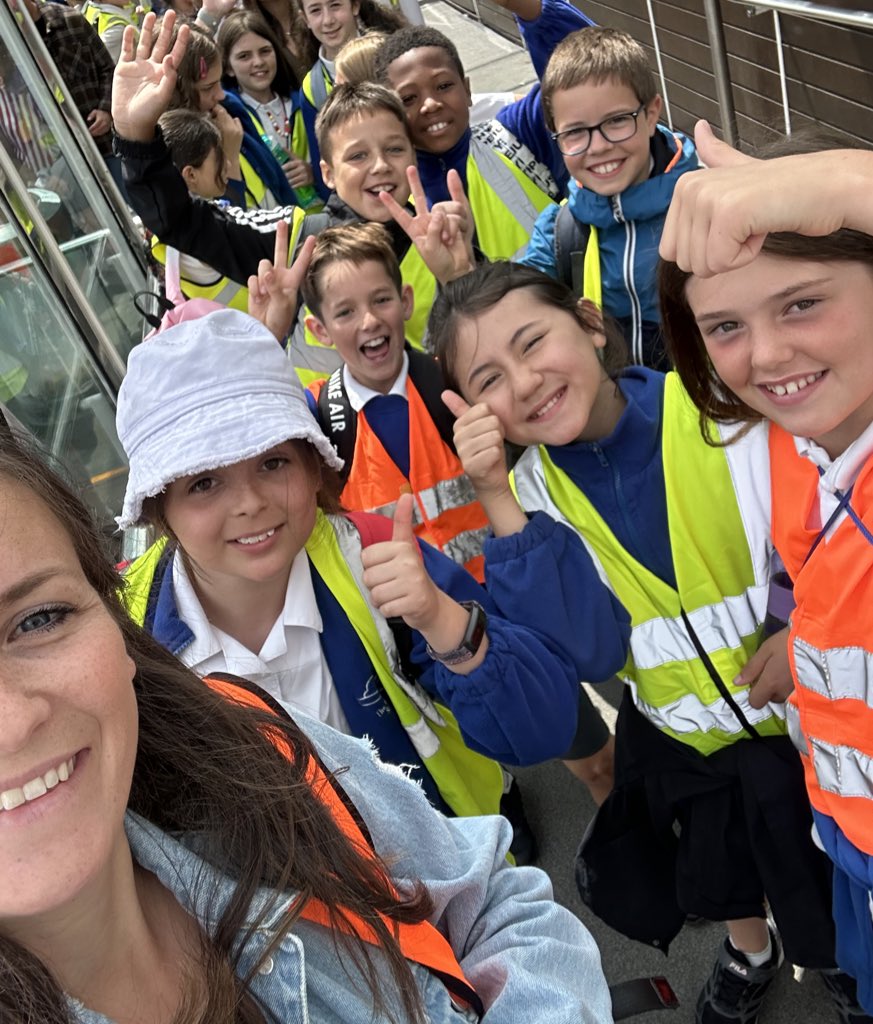 Nearly at the front of the queue for <a href="/TheLondonEye/">The London Eye</a> 🎡