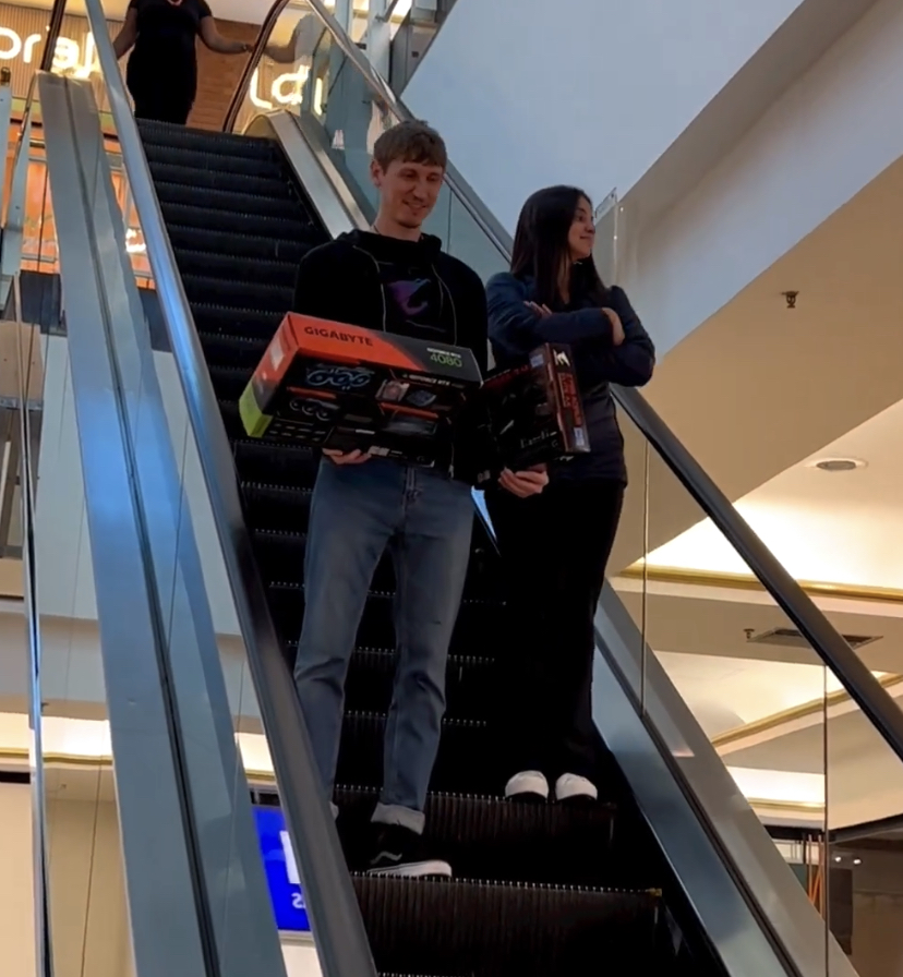 aorus_es's tweet image. Ponle título a esta foto 🙃👇